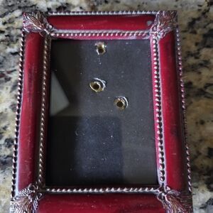 Mini Frame with Goldtone Scrolling Effect.